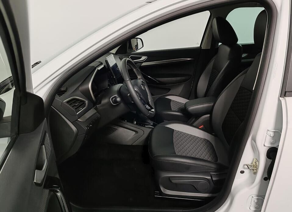 LADA (ВАЗ) Vesta 1.8 CVT (122 л.с.)
