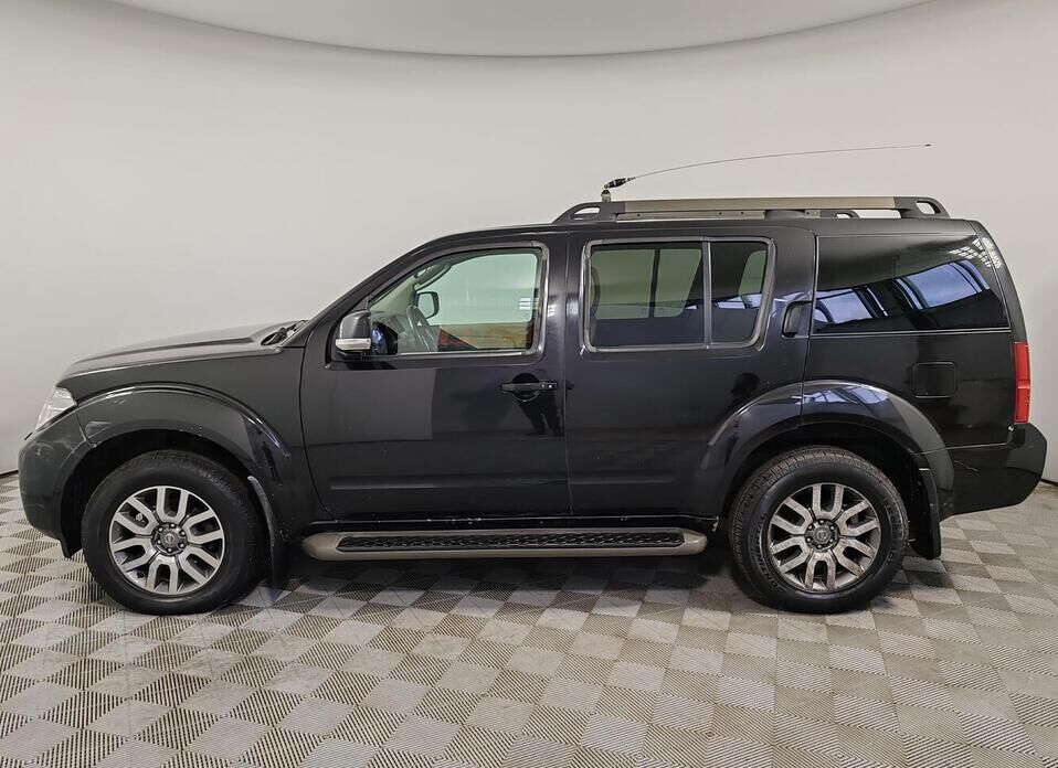 Nissan Pathfinder 2.5d AT (190 л.с.) 4WD