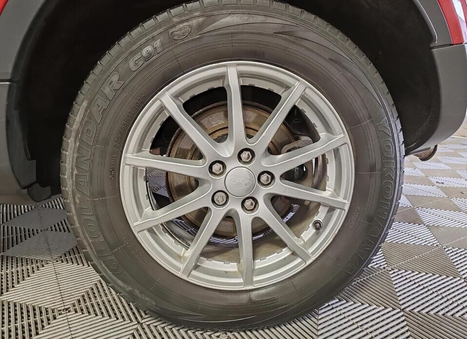 Land Rover Range Rover Evoque 9-speed 2.2d AT (150 л.с.) 4WD