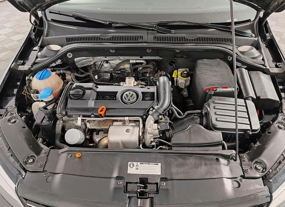Volkswagen Jetta 1.4 MT (122 л.с.)