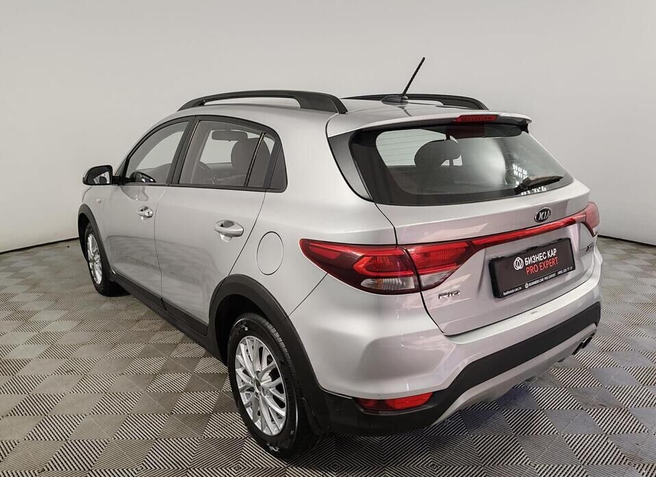 Kia Rio X-Line 1.6 AT (123 л.с.)