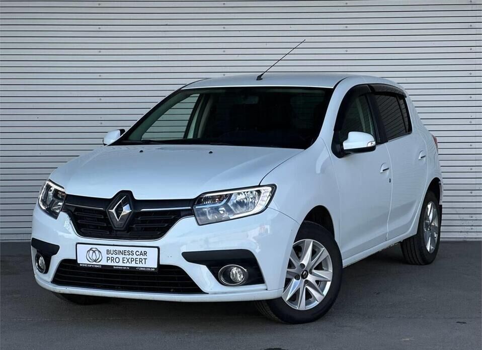Renault Sandero 1.6 MT (113 л.с.)