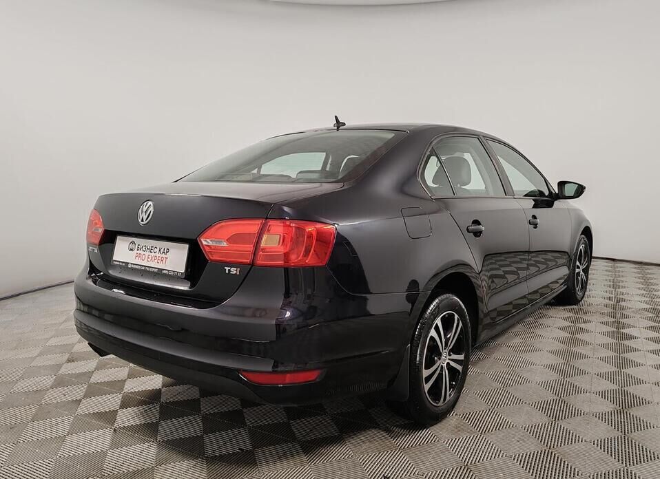 Volkswagen Jetta 1.4 MT (122 л.с.)