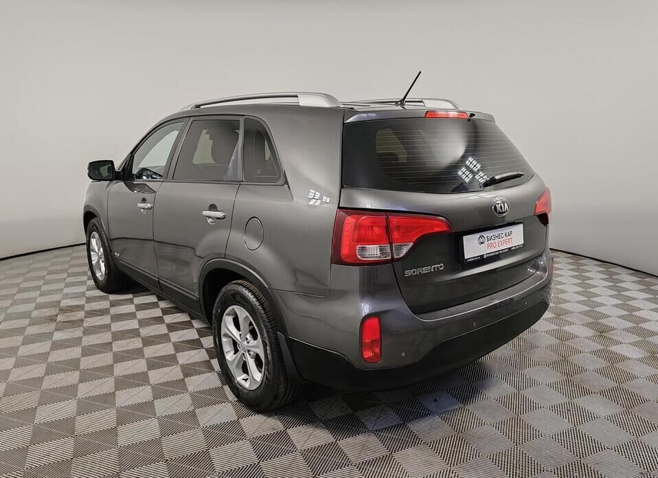 Kia Sorento 2.4 AT (175 л.с.) 4WD