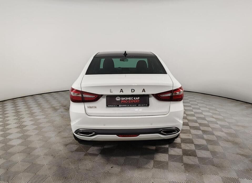 LADA (ВАЗ) Vesta 1.8 CVT (122 л.с.)