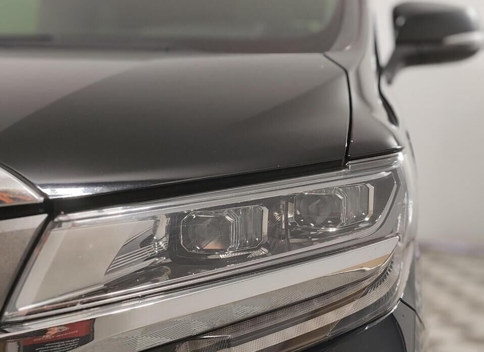 Toyota Alphard 3.5 AT (300 л.с.)