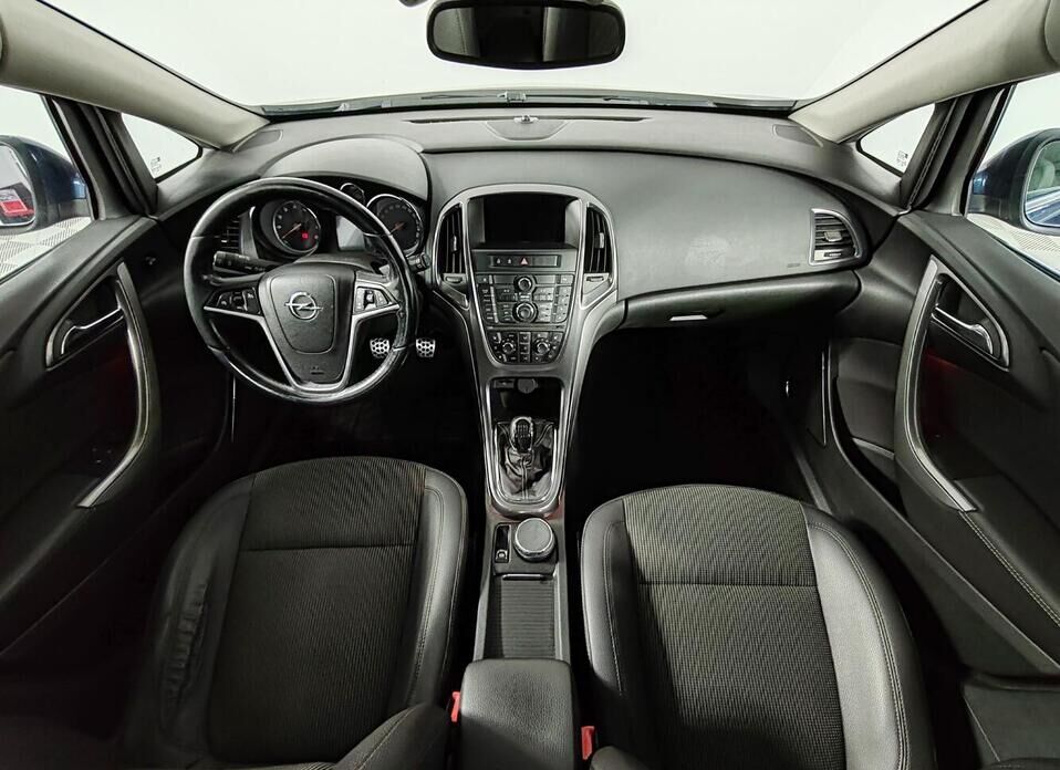 Opel Astra 1.4 MT (140 л.с.)