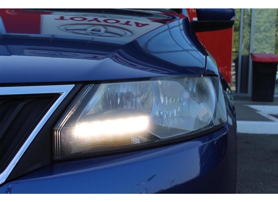 Skoda Rapid 1.6 AT (110 л.с.)