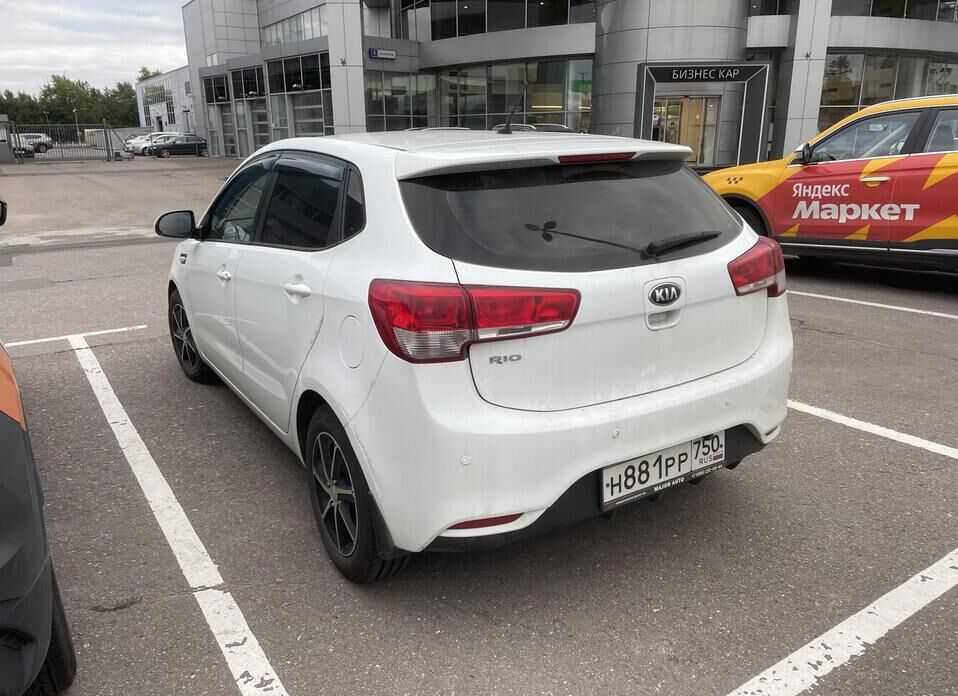 Kia Rio 1.6 AT (123 л.с.)