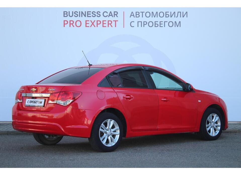 Chevrolet Cruze 1.6 AT (109 л.с.)