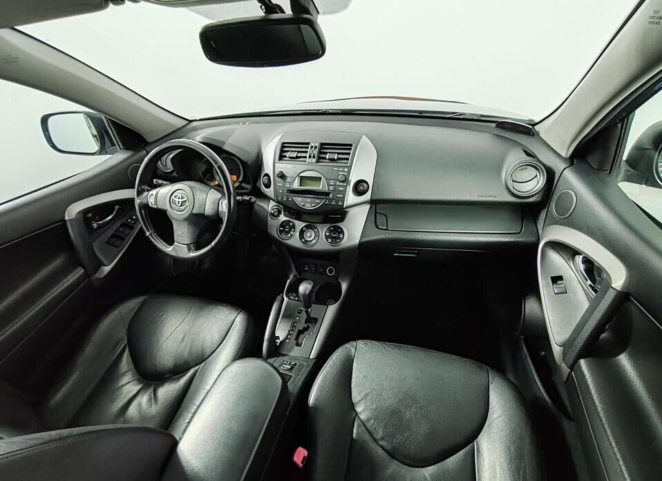 Toyota RAV4 2.4 AT (170 л.с.) 4WD
