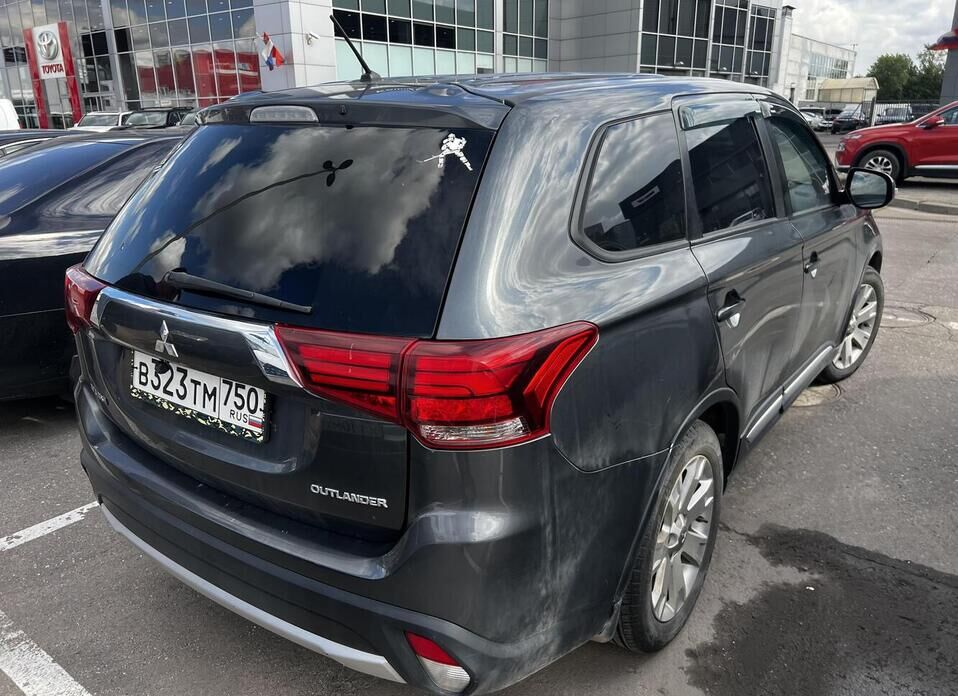 Mitsubishi Outlander 2.0 CVT (146 л.с.)