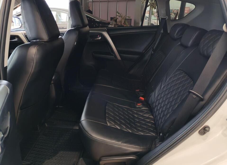 Toyota RAV4 2.0 CVT (146 л.с.)