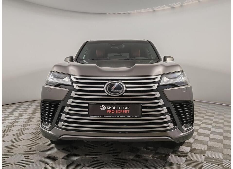 Lexus LX 600 3.4 AT (415 л.с.) 4WD
