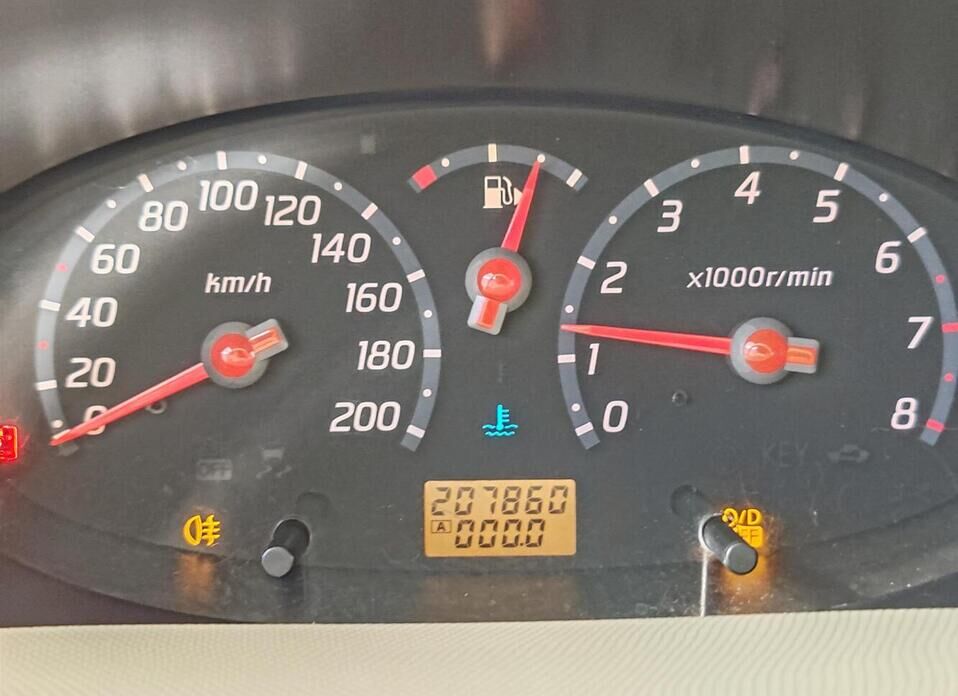Nissan Micra 1.4 AT (88 л.с.)