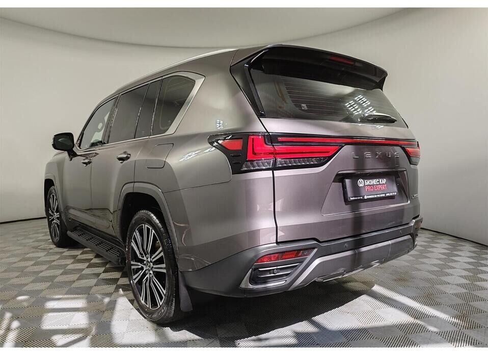 Lexus LX 600 3.4 AT (415 л.с.) 4WD