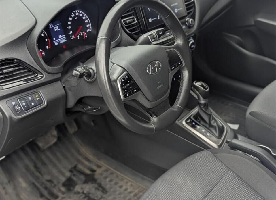 Hyundai Solaris 1.6 AT (123 л.с.)