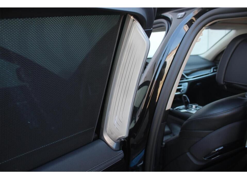 BMW 7 серии 730Ld xDrive 3.0d AT (249 л.с.) 4WD