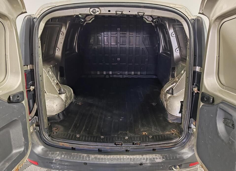 LADA (ВАЗ) Largus 1.6 MT (106 л.с.)