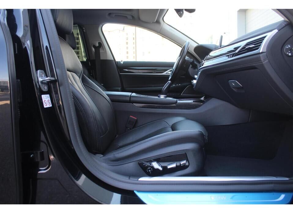 BMW 7 серии 730Ld xDrive 3.0d AT (249 л.с.) 4WD