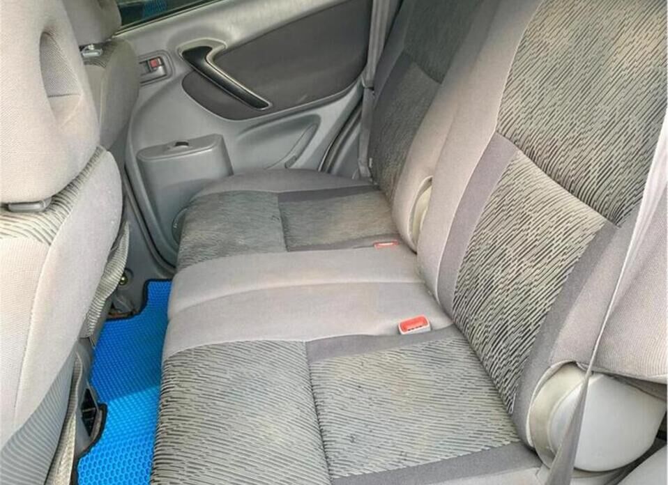 Toyota RAV4 2.0 AT (150 л.с.) 4WD