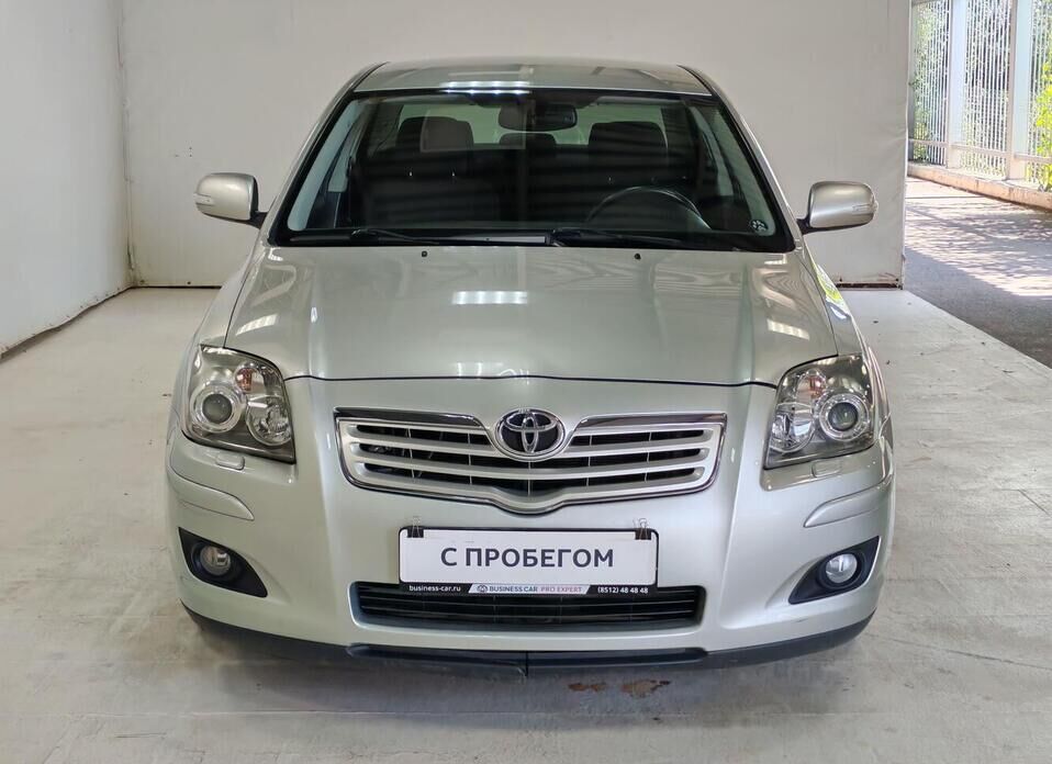 Toyota Avensis 1.8 AT (129 л.с.)