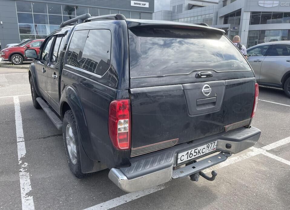 Nissan Navara (Frontier) 2.5d AT (174 л.с.) 4WD