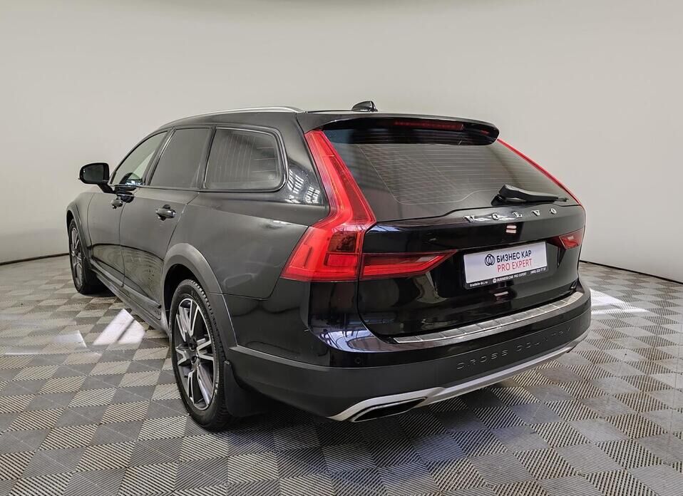 Volvo V90 Cross Country 2.0d AT (190 л.с.) 4WD