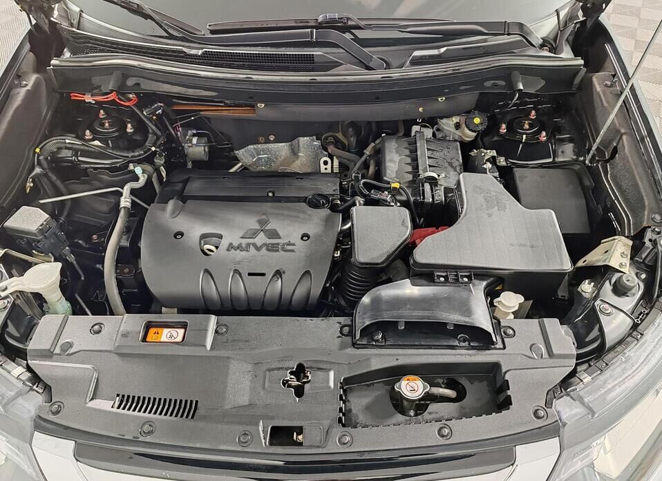 Mitsubishi Outlander 2.4 CVT (167 л.с.) 4WD