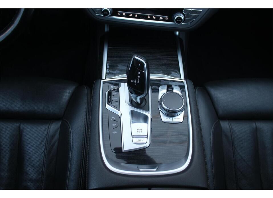 BMW 7 серии 730Ld xDrive 3.0d AT (249 л.с.) 4WD