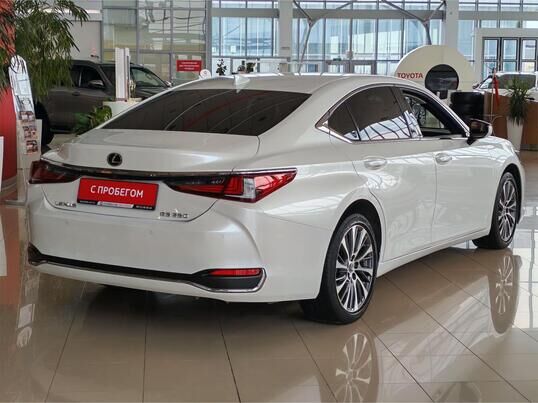 Lexus ES, 2021 г., 48 623 км