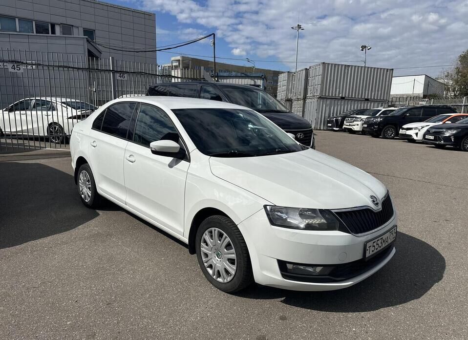 Skoda Rapid 1.6 AT (110 л.с.)