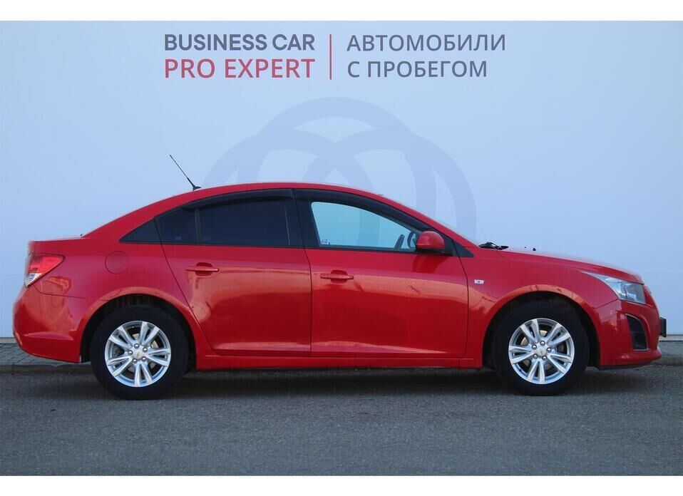 Chevrolet Cruze 1.6 AT (109 л.с.)