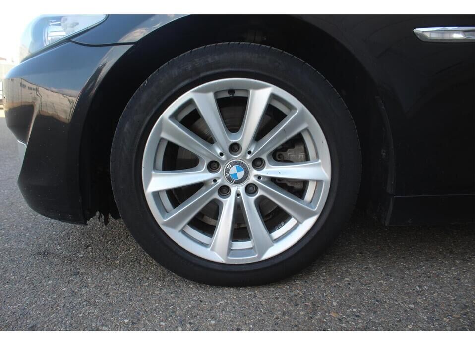 BMW 5 серии 520i 2.0 AT (184 л.с.)