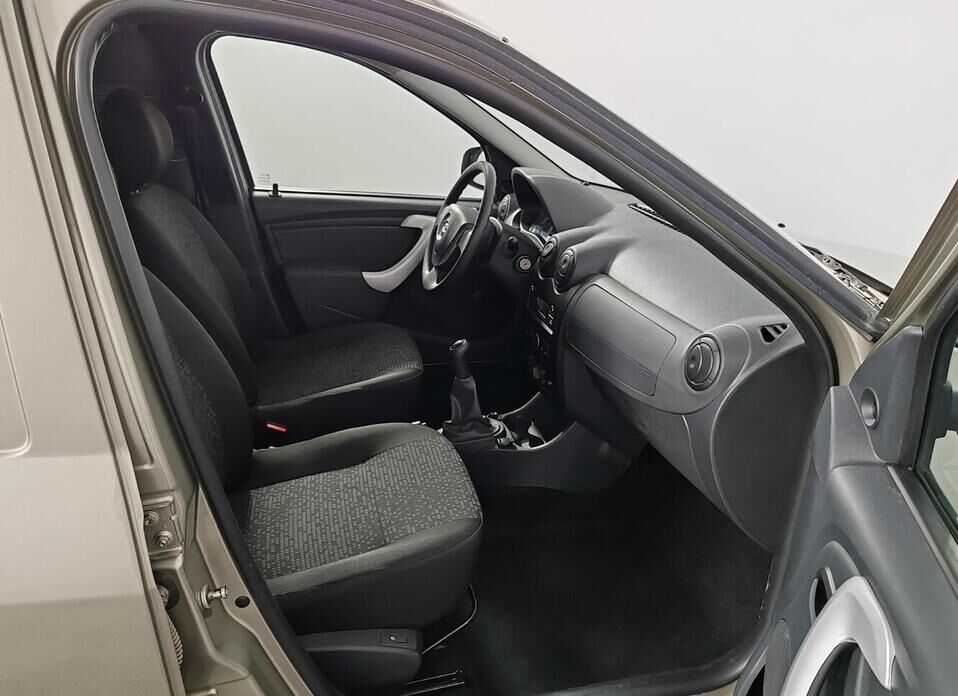 LADA (ВАЗ) Largus 1.6 MT (106 л.с.)