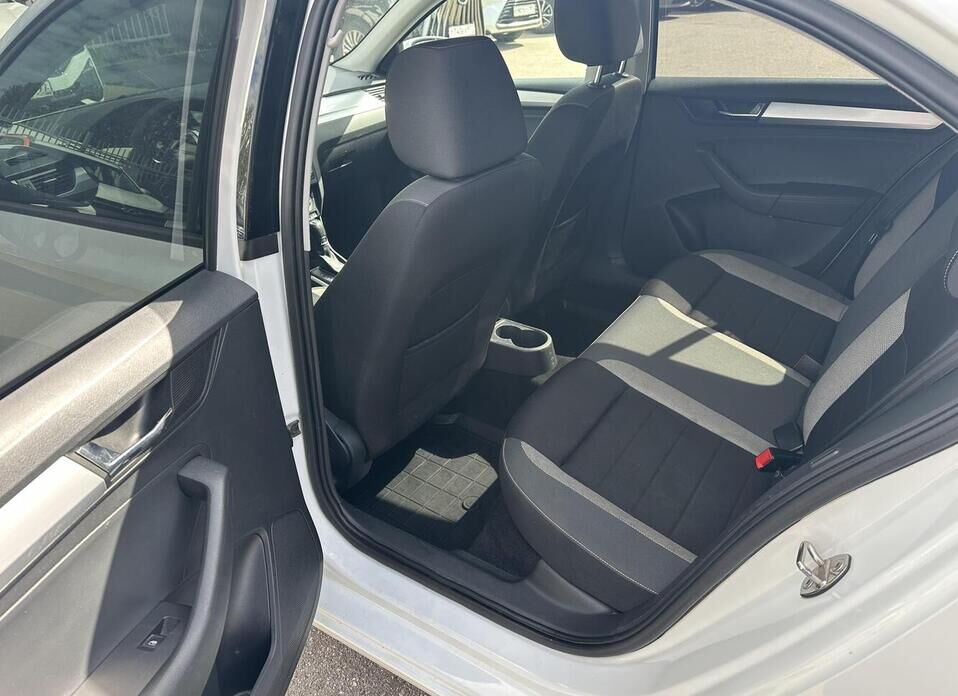 Skoda Rapid 1.6 AT (110 л.с.)