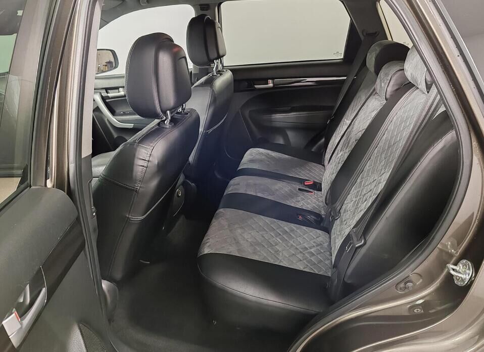 Kia Sorento 2.4 AT (175 л.с.) 4WD