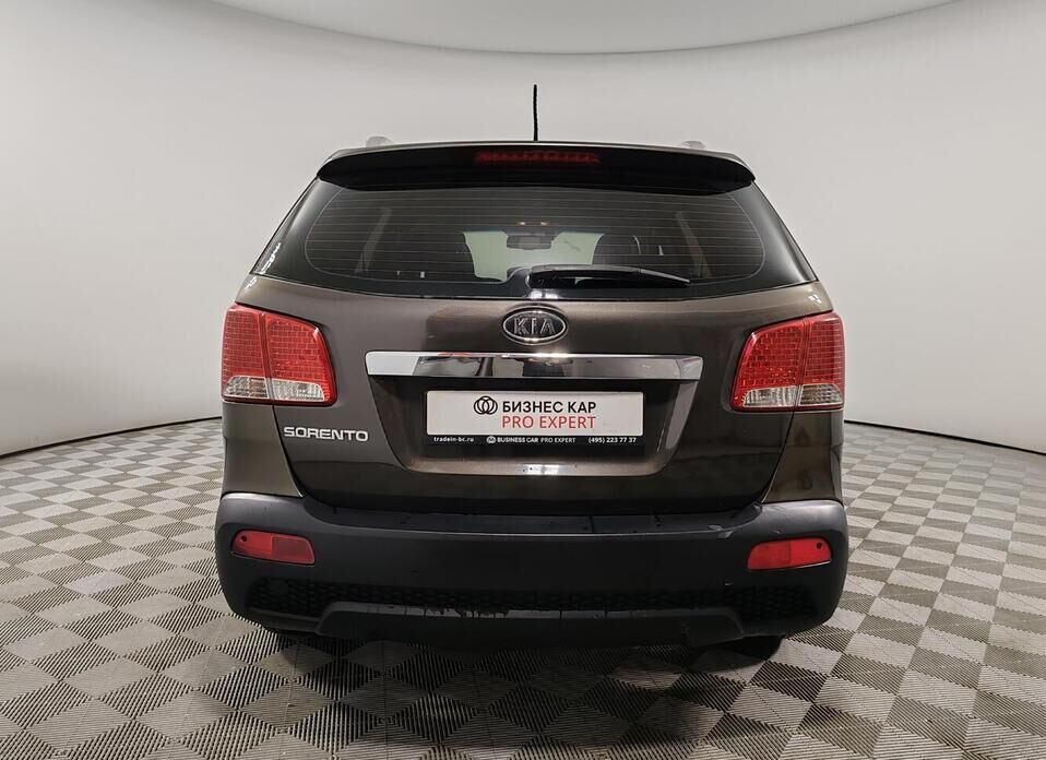 Kia Sorento 2.4 AT (175 л.с.) 4WD
