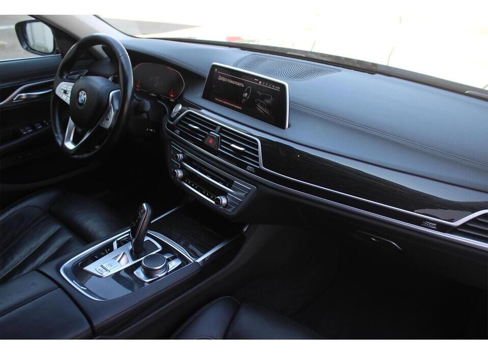 BMW 7 серии 730Ld xDrive 3.0d AT (249 л.с.) 4WD