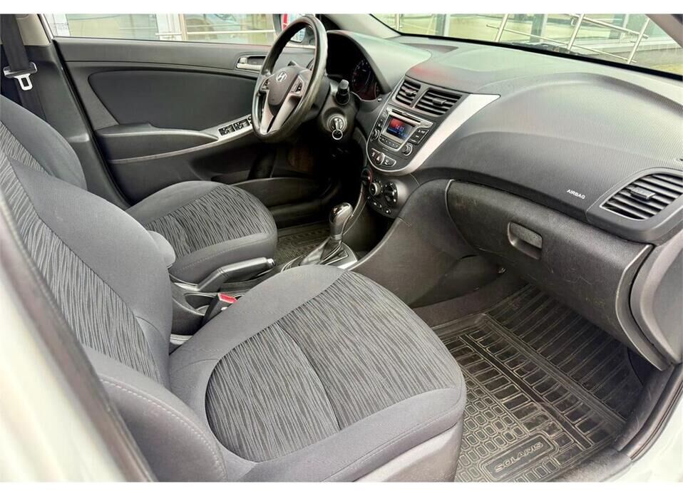 Hyundai Solaris 1.6 AT (123 л.с.)