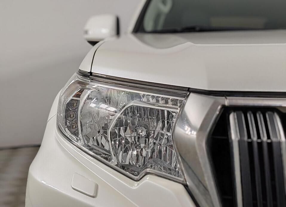 Toyota Land Cruiser Prado 2.8d AT (200 л.с.) 4WD