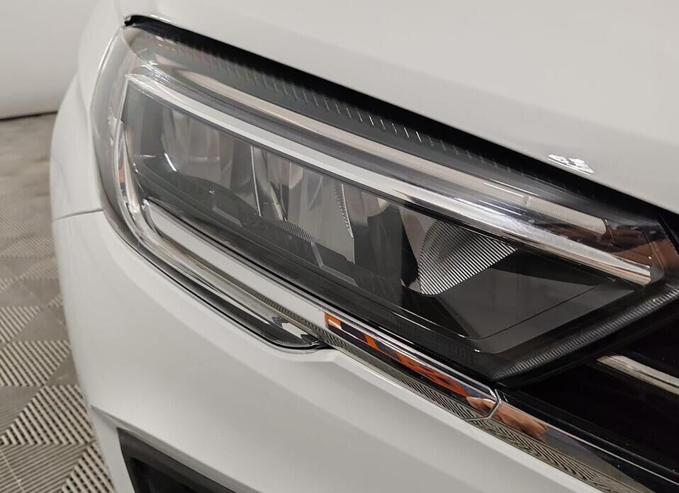 LADA (ВАЗ) Vesta 1.8 CVT (122 л.с.)