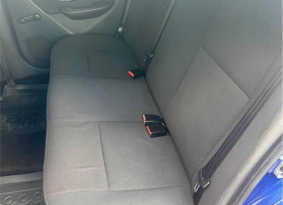 Nissan Almera 1.6 MT (102 л.с.)
