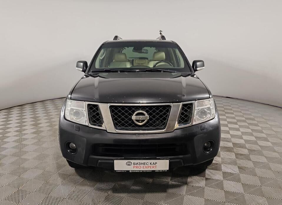 Nissan Pathfinder 2.5d AT (190 л.с.) 4WD