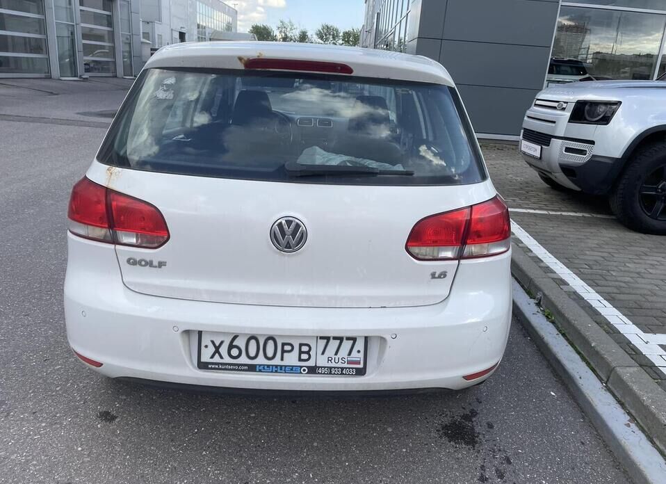 Volkswagen Golf 1.6 AMT (102 л.с.)