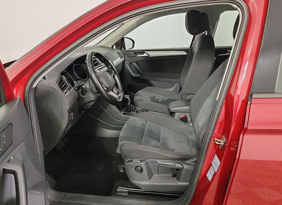 Volkswagen Tiguan 1.4 AMT (150 л.с.)