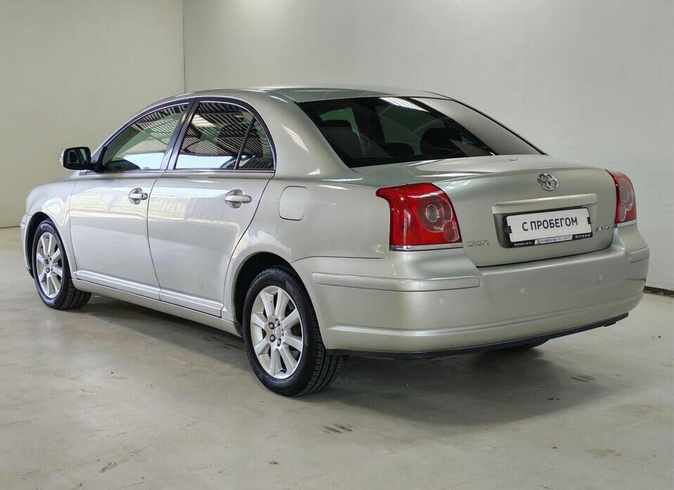 Toyota Avensis 1.8 AT (129 л.с.)