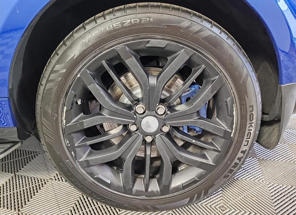 Land Rover Range Rover Sport SVR 5.0 AT (550 л.с.) 4WD