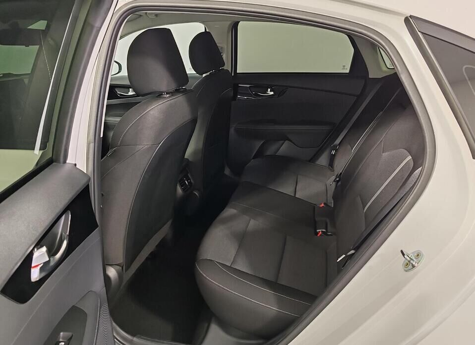 Kia Cerato 1.6 AT (128 л.с.)