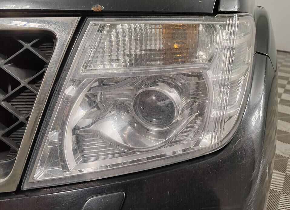 Nissan Pathfinder 2.5d AT (190 л.с.) 4WD
